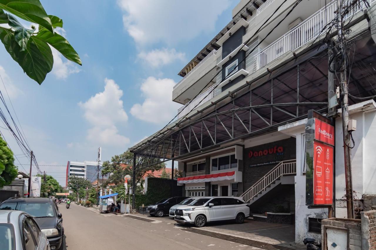 Wisma tamu Reddoorz Near Gedung Sate 2