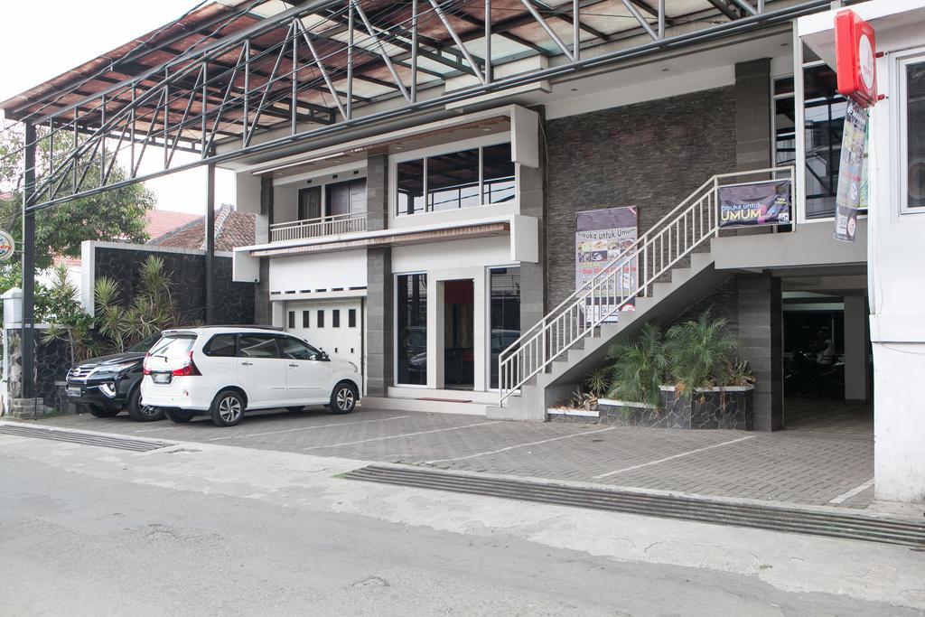 Reddoorz Near Gedung Sate 2 Wisma tamu 2*